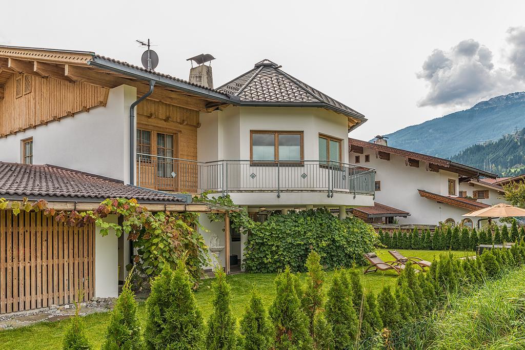 Sportchalet Zillertal Chalet *